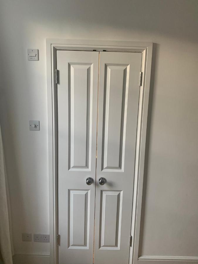 Beautiful One Bedroom Flat In The Heart Of Notting Hill Gate Лондон Экстерьер фото